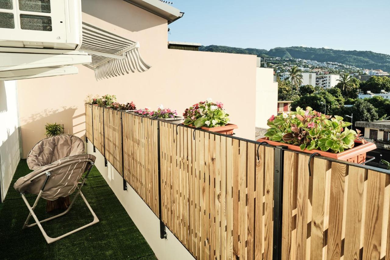 Appart'Eden : Vue Panoramique Sur Saint-Denis Apartment แซ็งต์-โกลติลด์ ภายนอก รูปภาพ