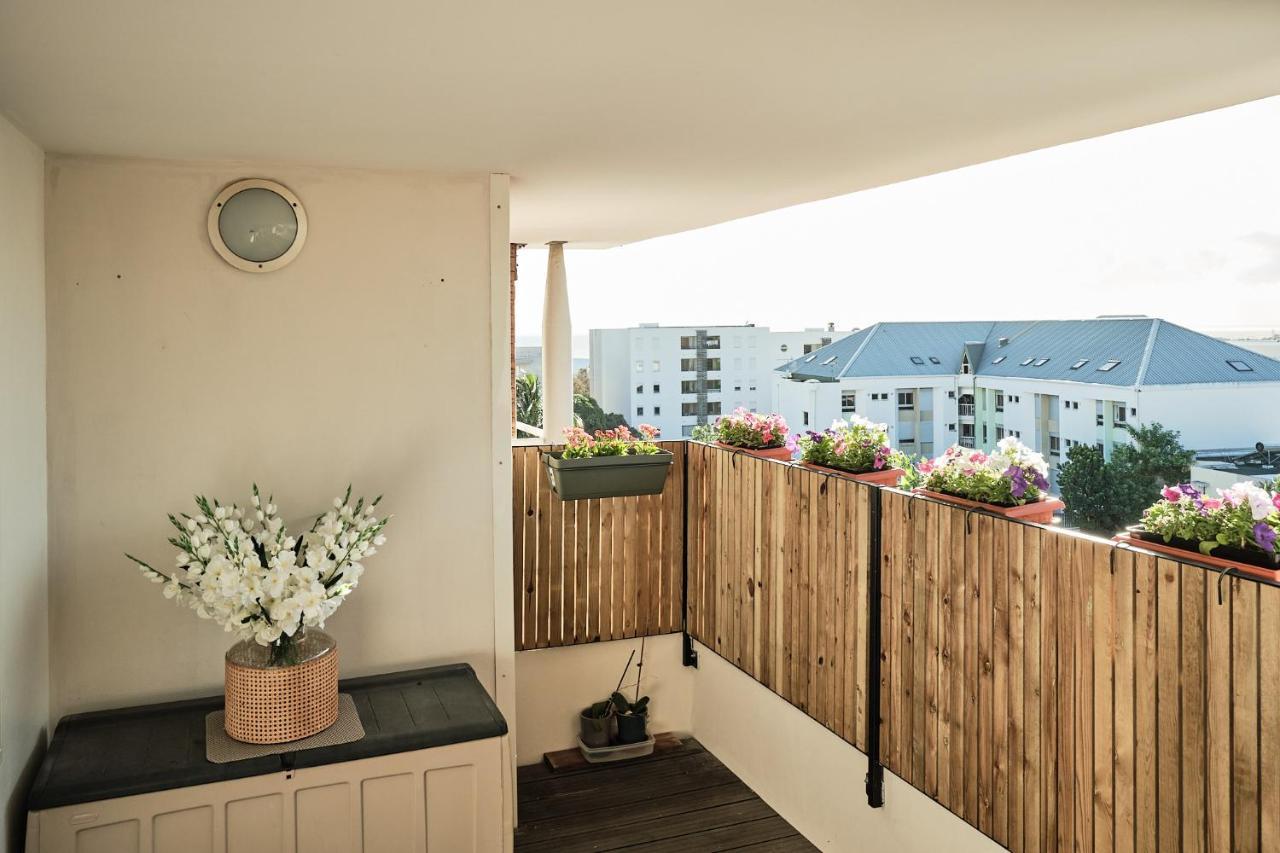 Appart'Eden : Vue Panoramique Sur Saint-Denis Apartment แซ็งต์-โกลติลด์ ภายนอก รูปภาพ