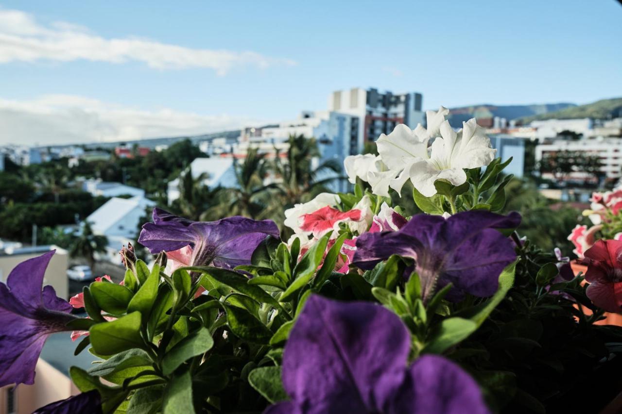 Appart'Eden : Vue Panoramique Sur Saint-Denis Apartment แซ็งต์-โกลติลด์ ภายนอก รูปภาพ